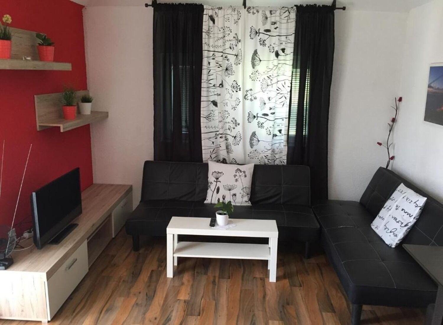 Apartments San - With Pool; Rakovica Bagian luar foto